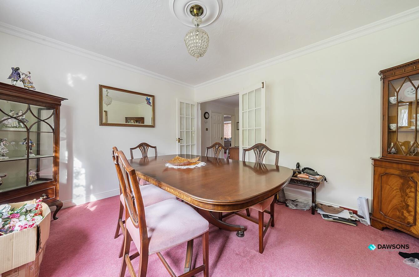 Ffordd Draenen Ddu, West Cross, Swansea, SA3 5RP